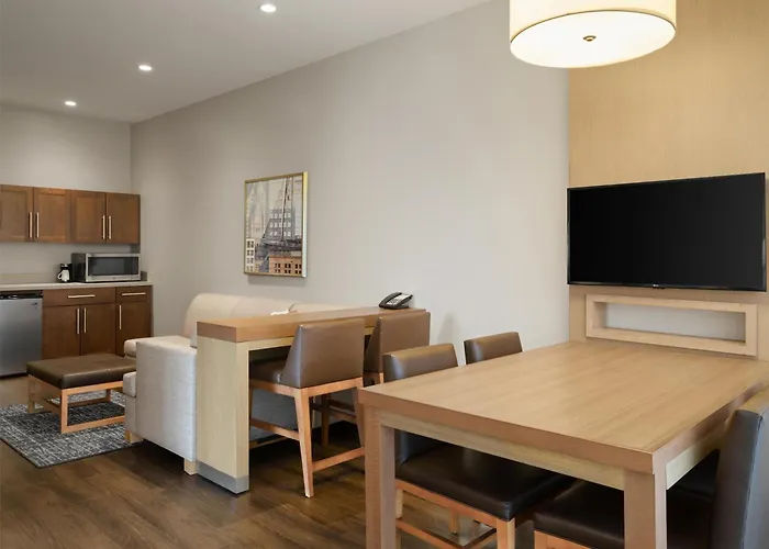 Hyatt Place Milwaukee Downtown