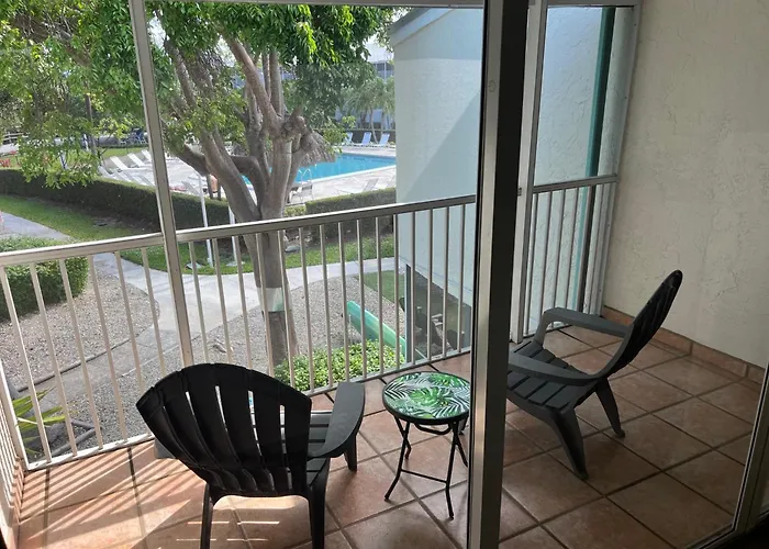 Full Time Lic Mgr - 2 Bed 2 Bath Villa - Oceanfront Beach Resort - Saltwater Lagoon