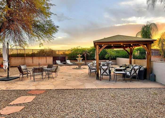 Hike, Shop & Relax: Tucson Home W/ Swim Spa Access