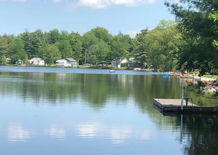 Catskills Cottage With Lake View Book Now