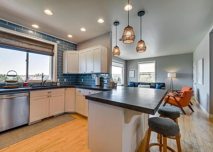 Hot Tub & Seasonal Pool: Remarkable Yakima Getaway