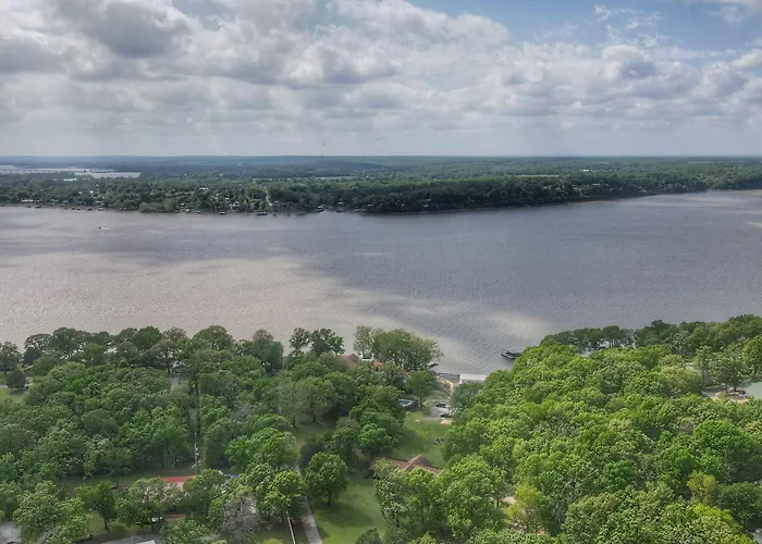 Lakefront Cabin: Boat Dock, Pool & Hot Tub