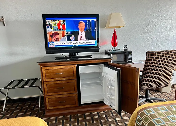Lakes Inn