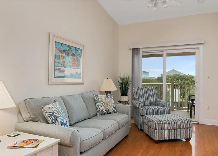 Dreamer By Oak Island Accommodations