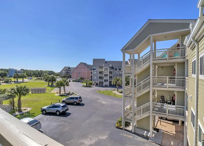 Sunset Blvd By Oak Island Accommodations