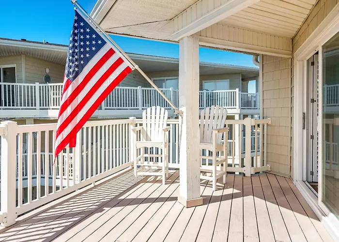 Riverwatch By Oak Island Accommodations