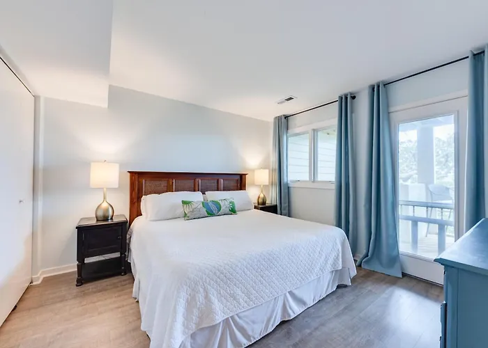 1715 Shelter Cove Villa