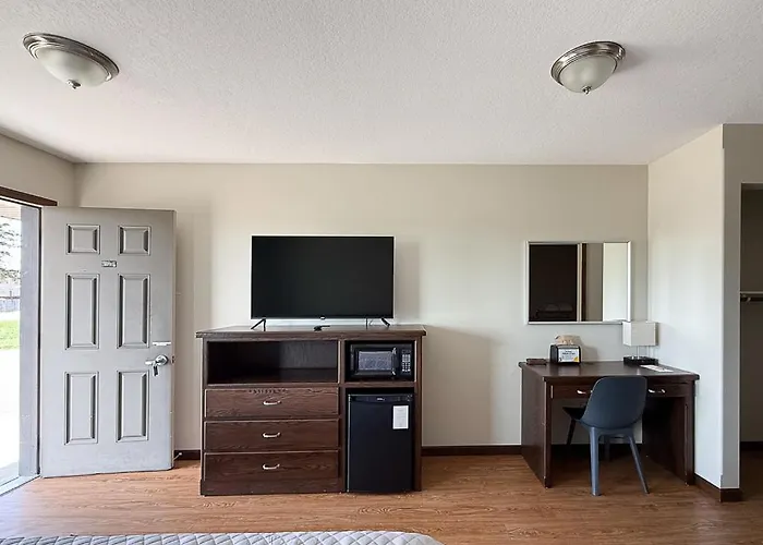 The Trail Inn - Eden Valley, Mn - 315 Meeker Ave E