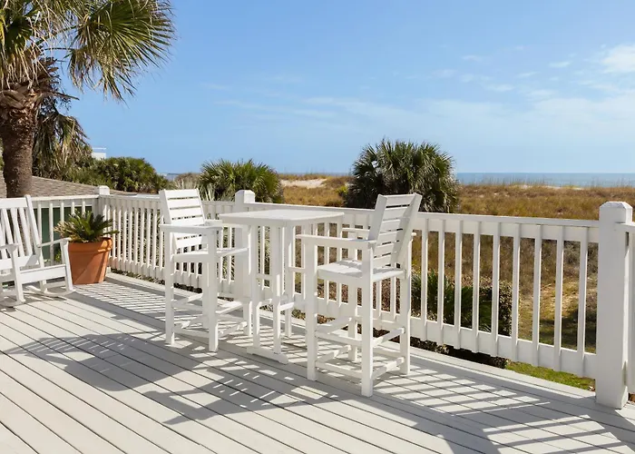 Elizabeth Pointe Lodge