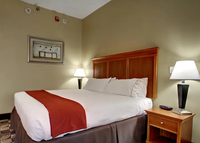 Holiday Inn Express Hurricane Mills Waverly By Ihg