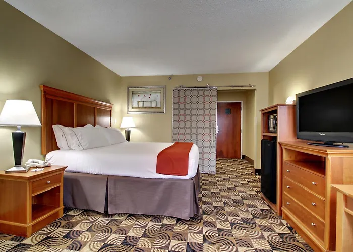 Holiday Inn Express Hurricane Mills Waverly By Ihg