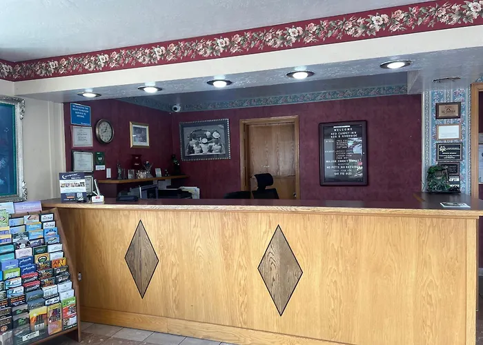 Red Carpet Inn Medford