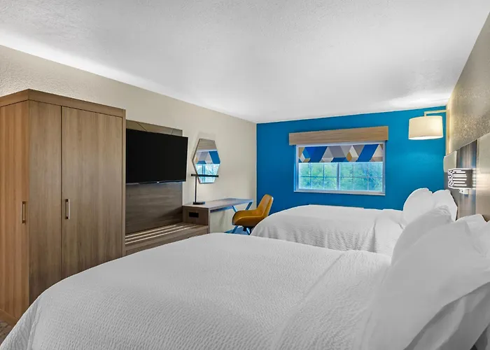Holiday Inn Express Hotel & Suites Charlotte By Ihg