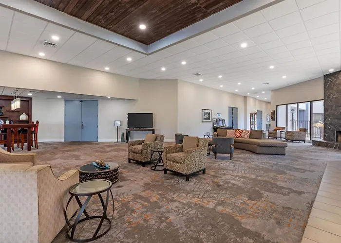 Best Western Plus Madison-Huntsville Hotel