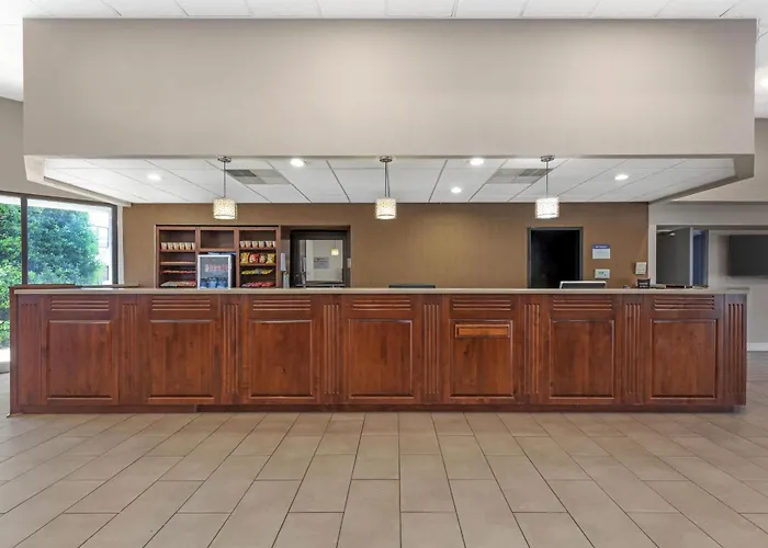 Best Western Plus Madison-Huntsville Hotel