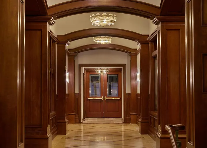 The Carlton Hotel, Atascadero Paso Robles, A Tribute Portfolio Hotel