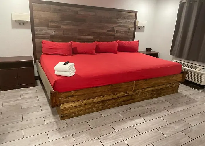 Pinetop Studio Suites