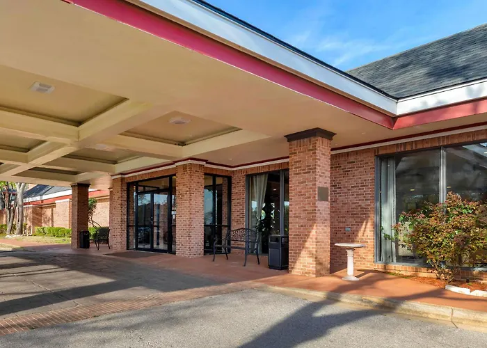 Magnuson Grand Hotel And Conference Center Tyler