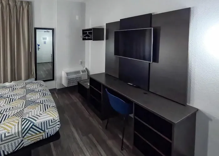 Motel 6-Brownsville, Tx