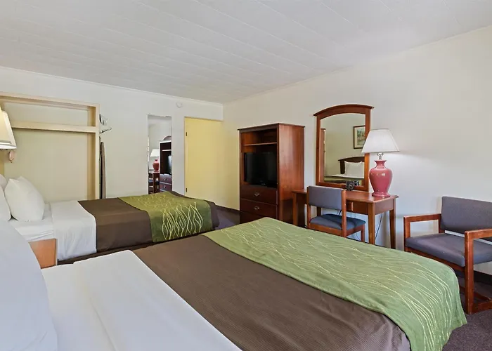 Surestay By Best Western Cherokee On The River