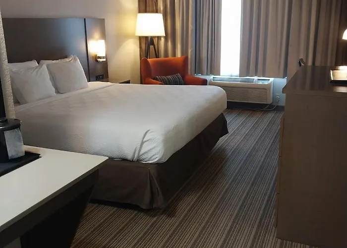 Country Inn & Suites By Radisson, Platteville, Wi