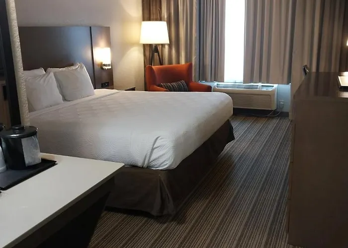 Country Inn & Suites By Radisson, Platteville, Wi