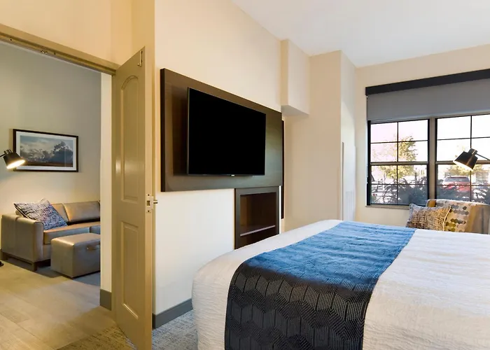 Clubhouse Hotel Sioux Falls