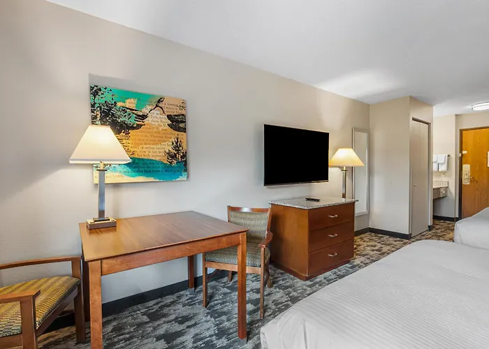 Best Western Ambassador Inn & Suites