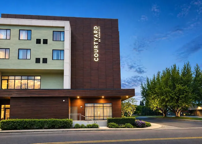 Courtyard By Marriott Eugene Downtown