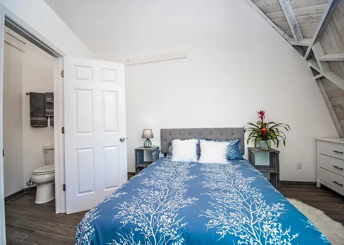 Room 03 - Lake Sumner