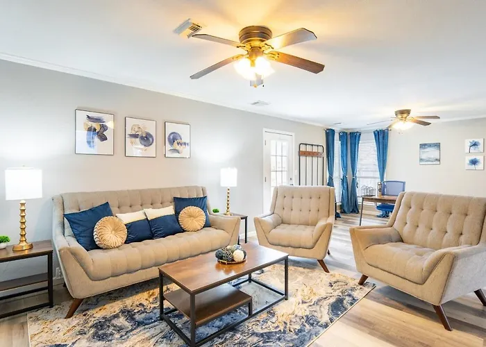 Spacious Beautiful Home Near Kalahari Resorts