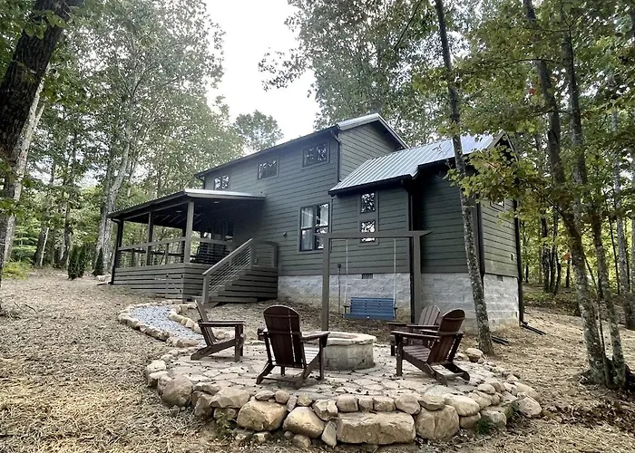 Fully Stocked Cabin Nestled Among The Trees In Tennessee