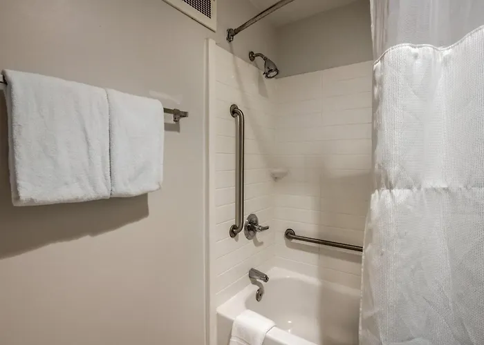 Comfort Inn & Suites Mt Laurel-Philadelphia