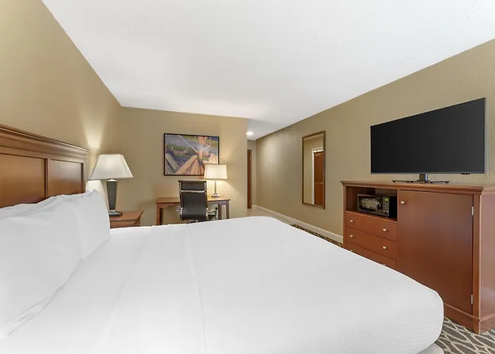Best Western Plus Wooster Hotel & Conference Center