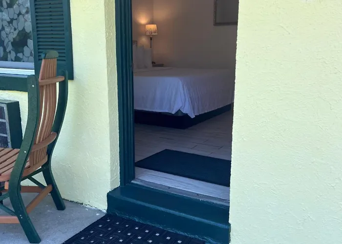 The Buckingham Motel Adults Only