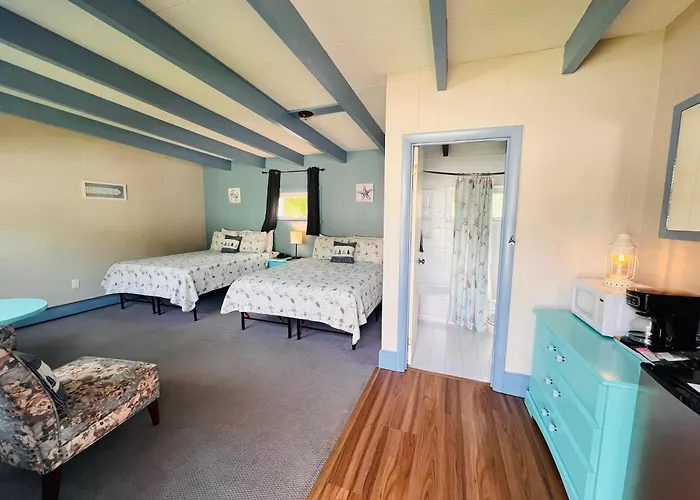 Claddagh Motel & Suites