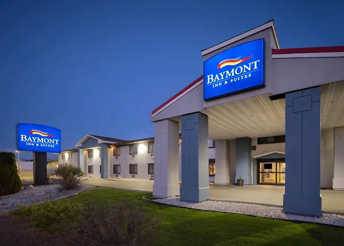Baymont By Wyndham Waukesha