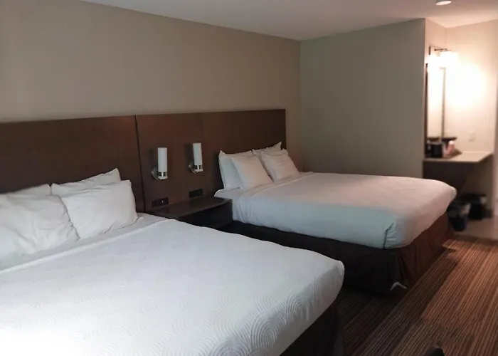 Country Inn & Suites By Radisson, Platteville, Wi