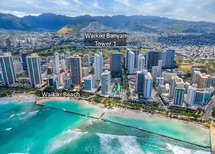 Unique Condo I Massive Patio I Modern 1Br Banyan I Washer Dryer I Free Parking I 5' Beach