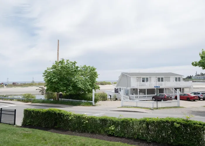 Aspinquid Resort