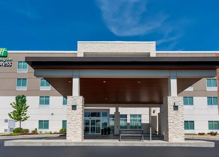 Holiday Inn Express Calhoun South By Ihg