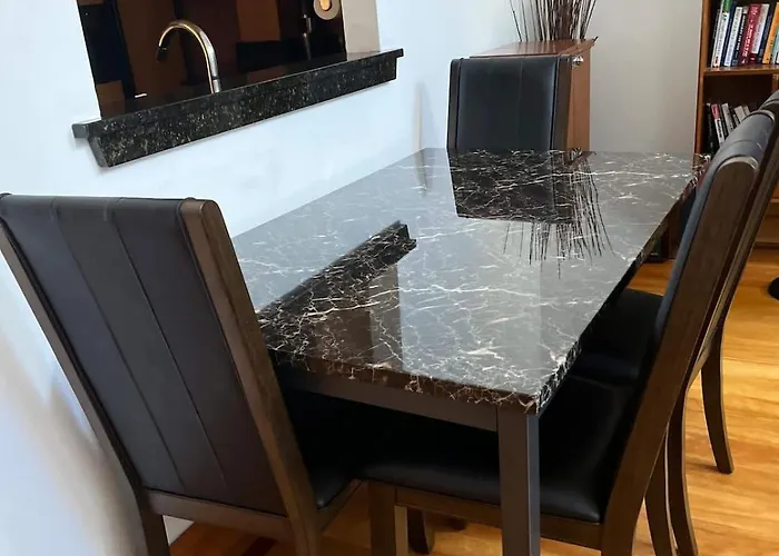 Full Loft-Style Apartment Near Omni