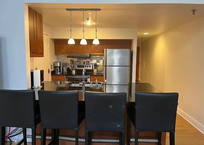 Full Loft Apartment Near Omni Hotel