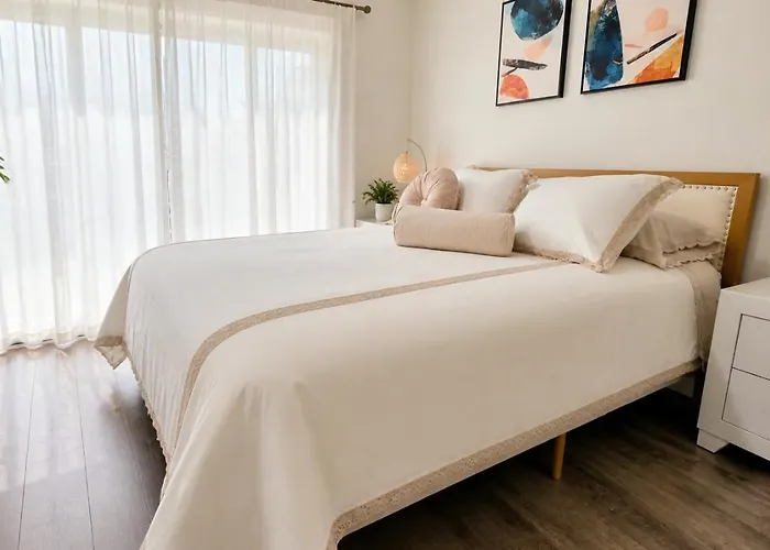 Modern Luxury Condo - Near Uf, Shands & Celebration Pointe