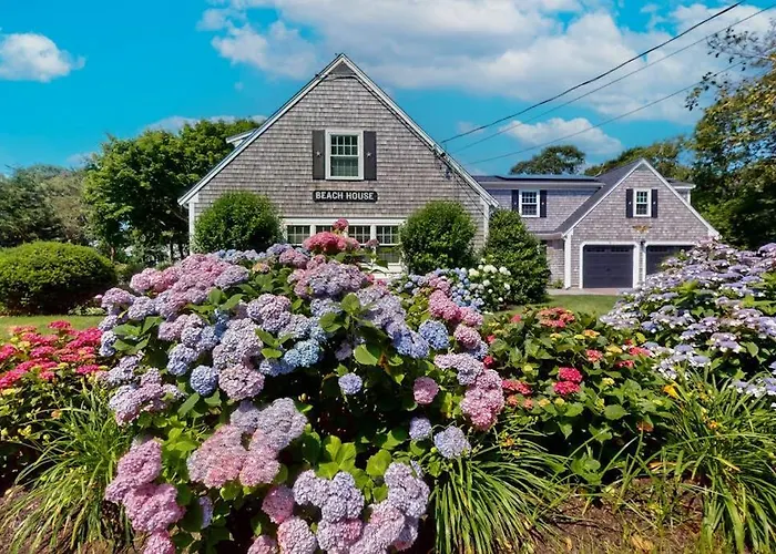 Cape Harbor Hideaway
