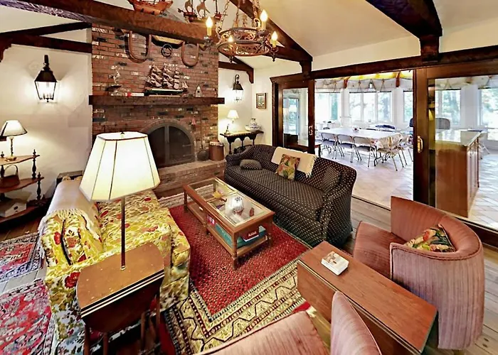 Cape Harbor Retreat