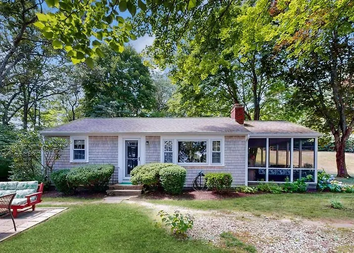 Pickerel Cove Cottage