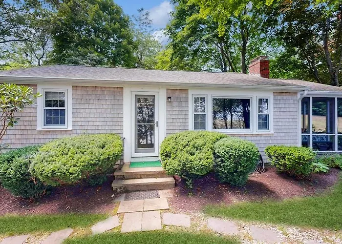 Pickerel Cove Cottage