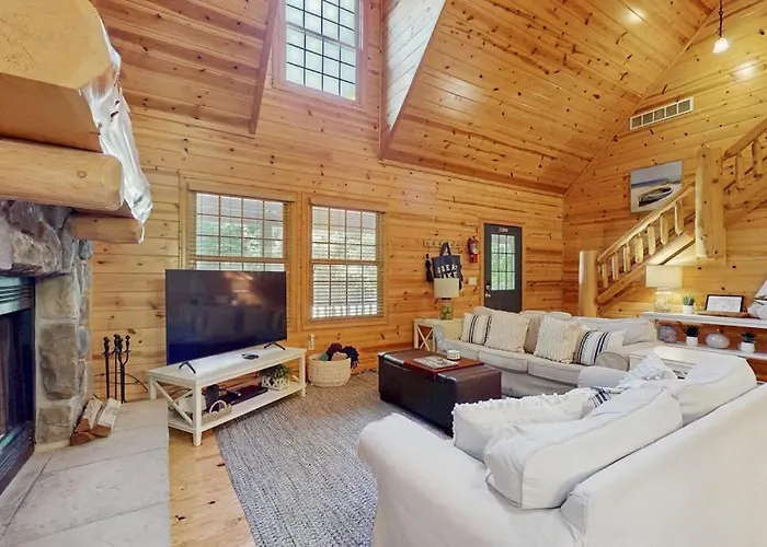 Kingfisher Cove Cabin 19