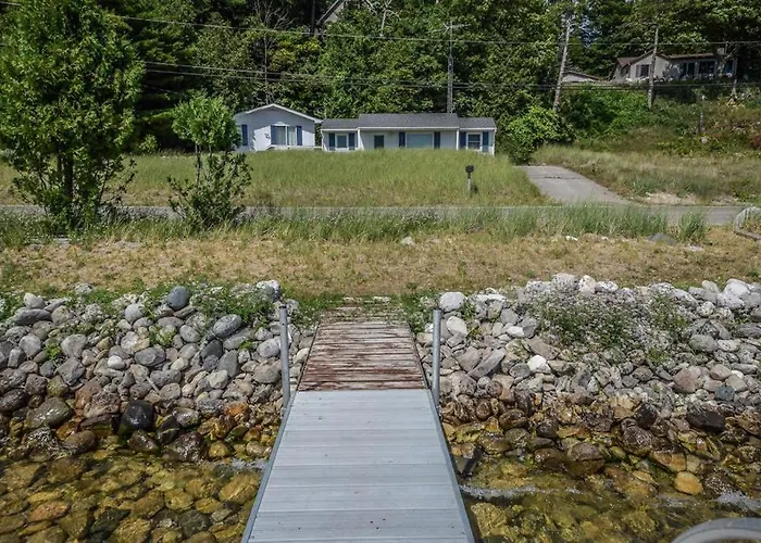 Dune Grass Shores